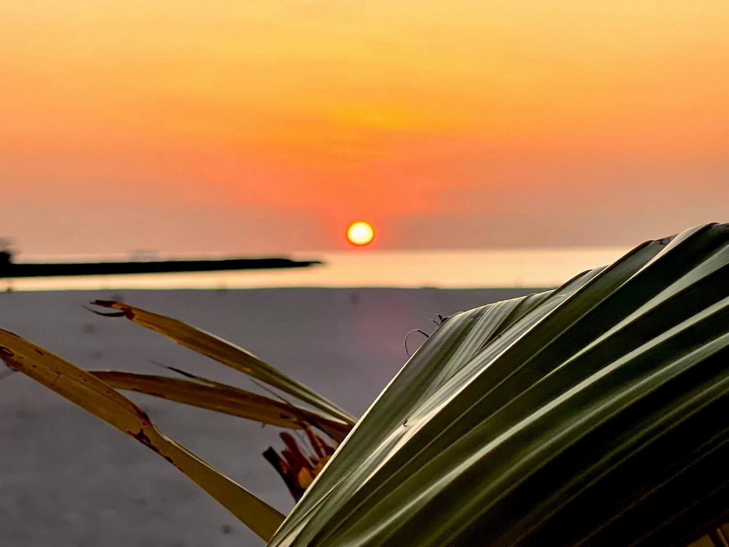 Wind Breeze Sunset View Inn Guraidhoo  Bagian luar foto