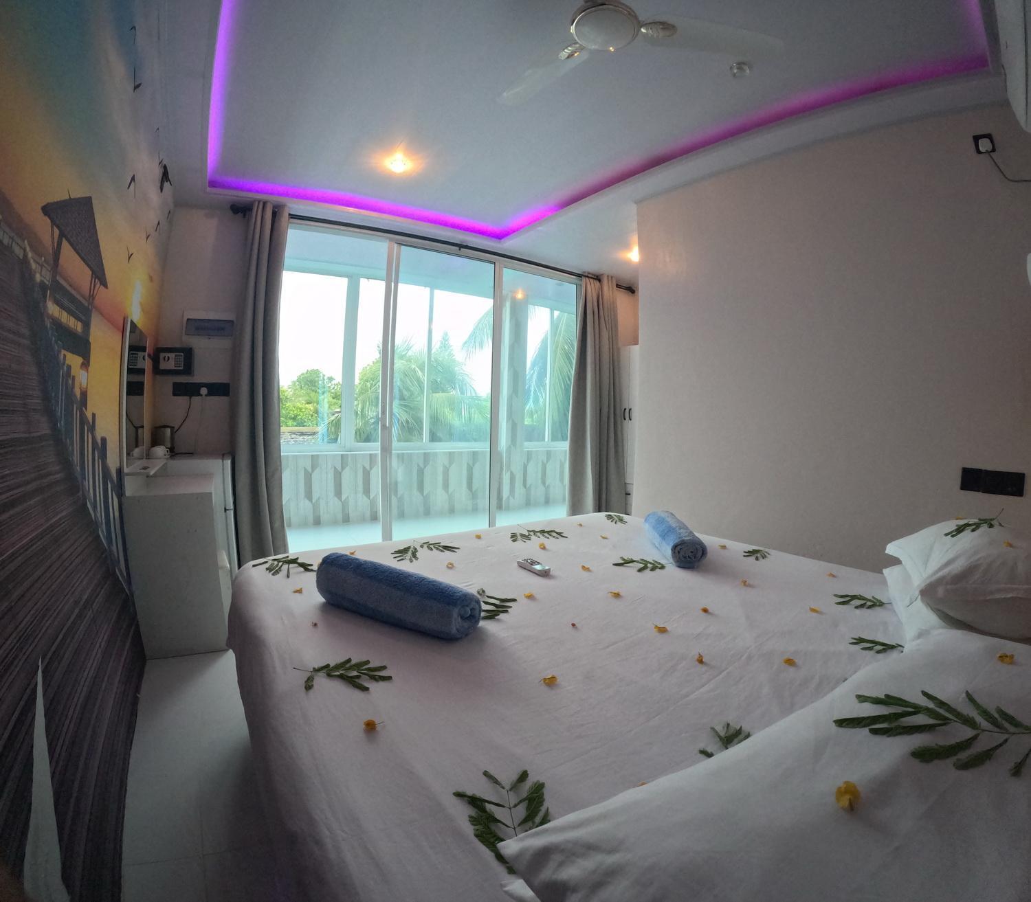 Wind Breeze Sunset View Inn Guraidhoo  Bagian luar foto